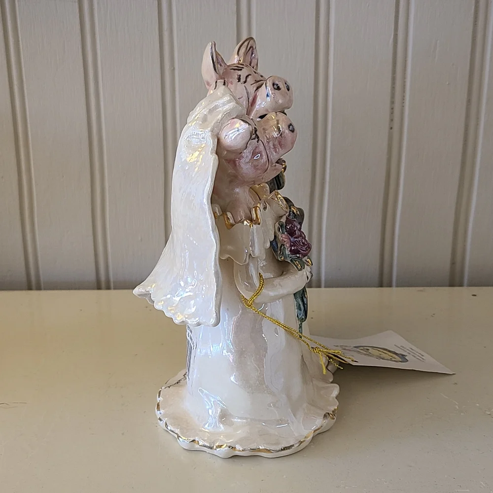 Blue Sky Clayworks Pig Bride and Groom Cake Topper
